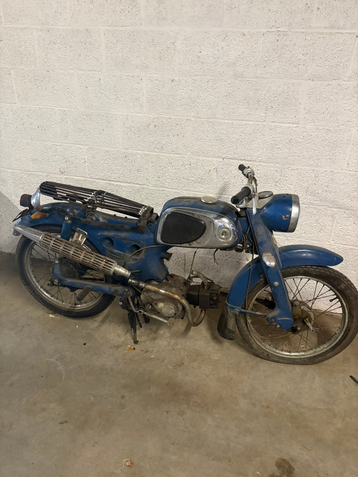 Honda C110 project, Enlèvement