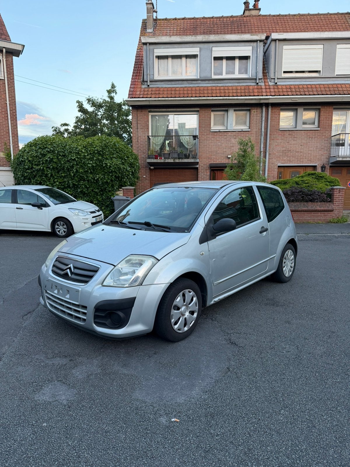 CITROEN C2, Autos, 1124 cm³, Argent ou Gris, Noir, 44 kW
