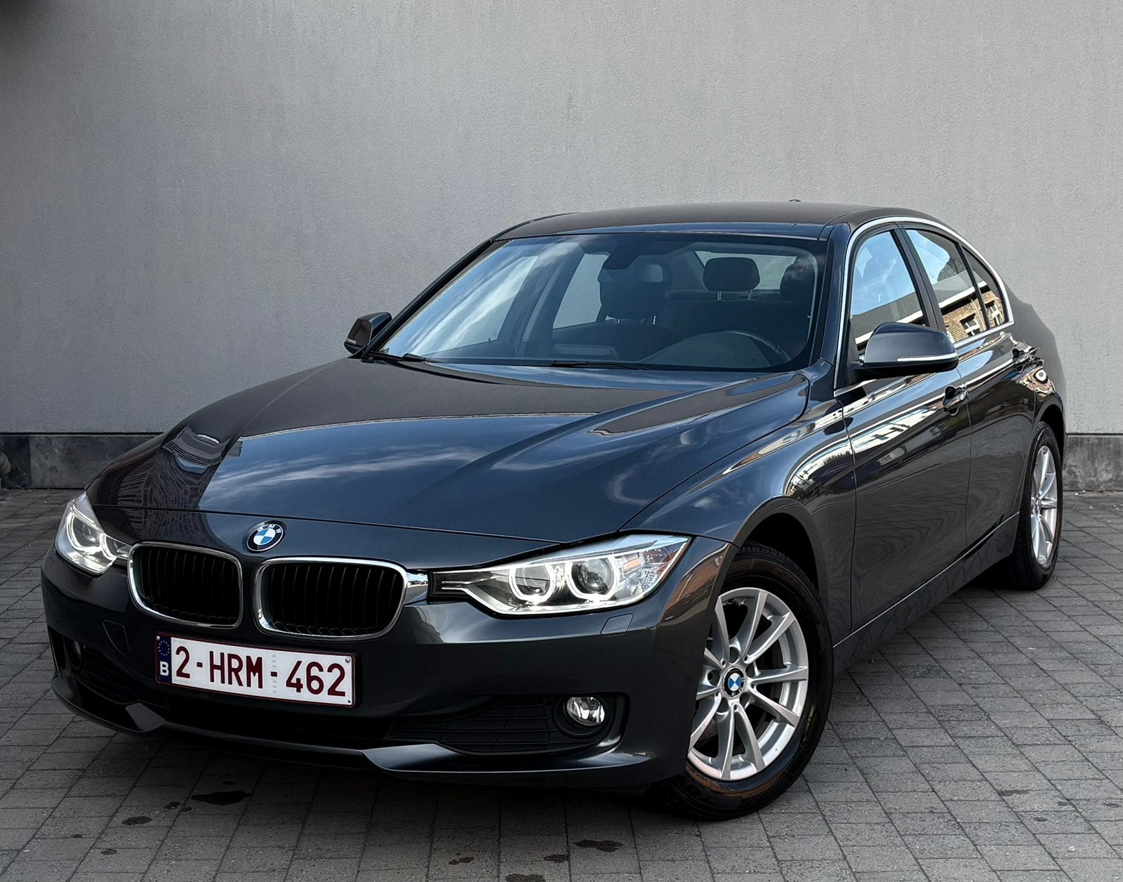 BMW 316i / EURO 5  / NAVI / LED / 2014, Autos, Achat, Boîte manuelle, Noir, Berline