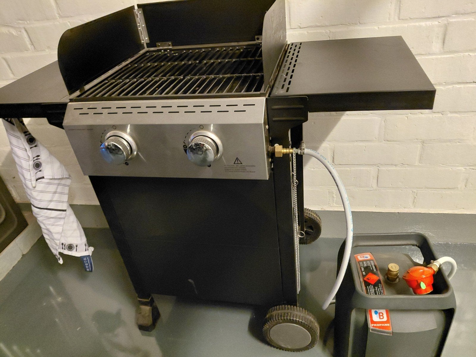 Gas barbecue Beaux Jours - nieuwstaat - incl gasfles, Tuin en Terras, Gasbarbecues, Zo goed als nieuw, Ophalen