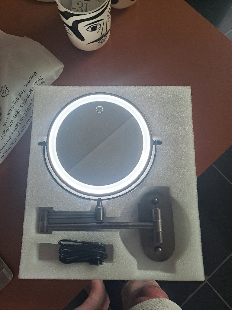 Make up spiegel met verlichting 10X vergroting, Handtassen en Accessoires, Uiterlijk | Cosmetica en Make-up, Gehele gezicht, Nieuw