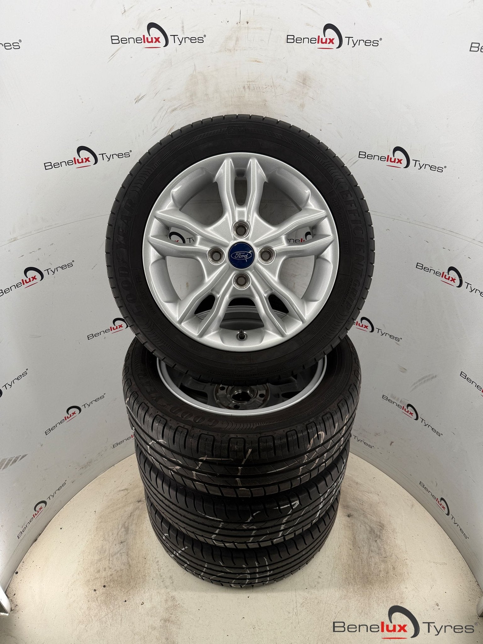 Ford Bmax Cougar Courier Eco Sport Escort Ka EcoSport B-max, Gebruikt, 15 inch, -, -