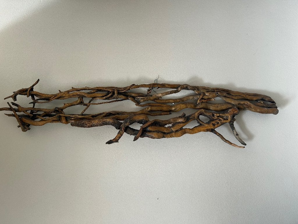 Decoratieve wanddecoratie. Een tak, Ophalen, Zo goed als nieuw, Bruin, Hout