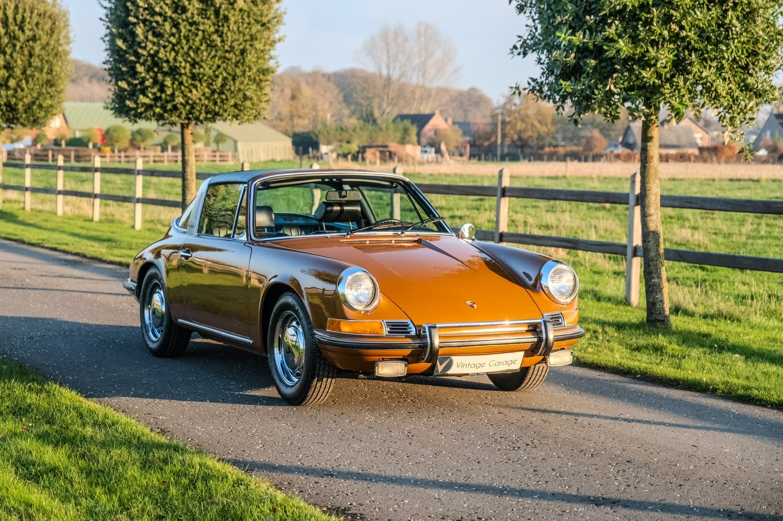 Porsche 911T Targa - 1969, Auto's, 4 zetels, Achterwielaandrijving, Zwart, Leder