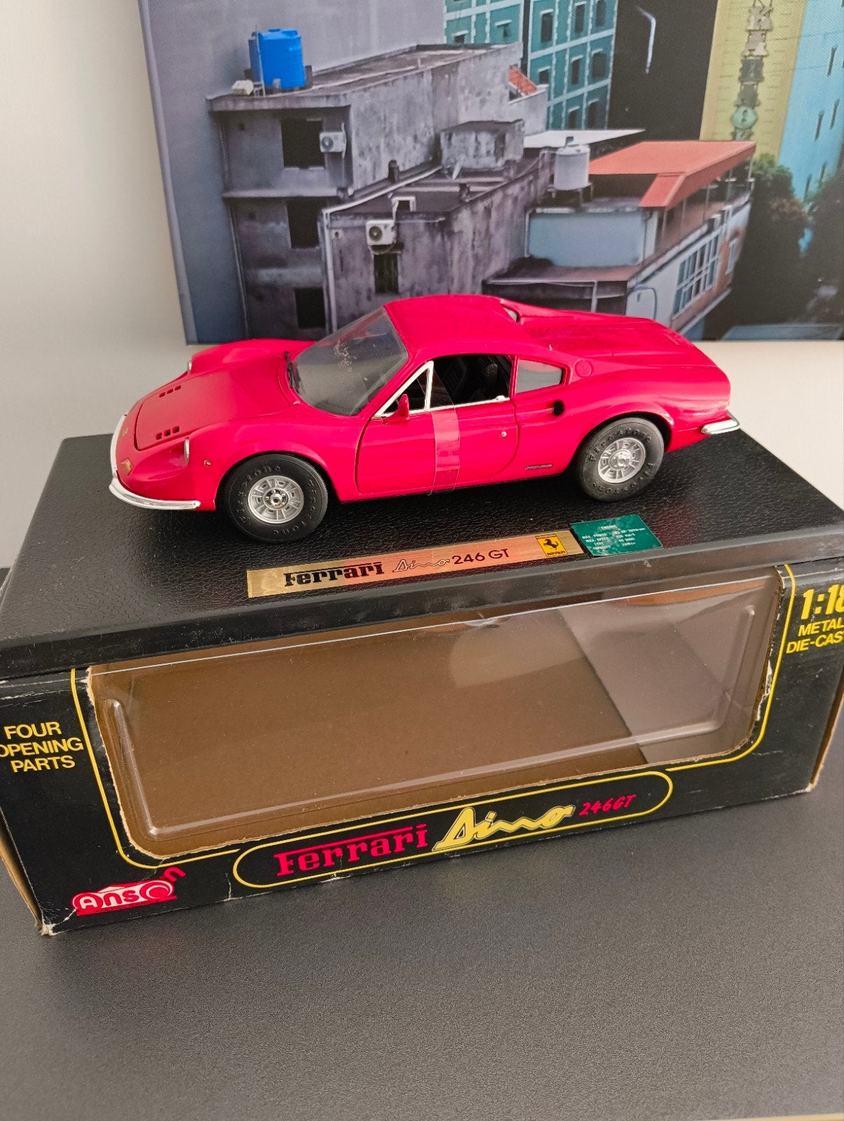 La Ferrari Dino 346 GT 1/18 d'Anson, Hobby & Loisirs créatifs, Voitures miniatures | 1:18, Enlèvement ou Envoi, Anson
