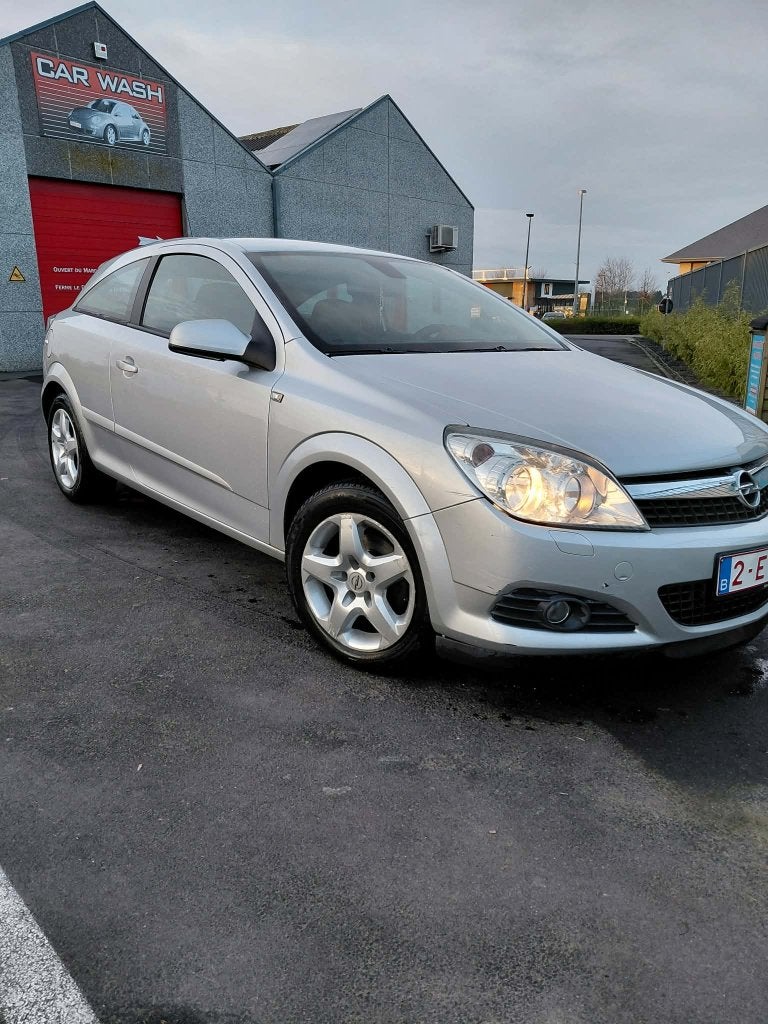 opel astra GTC, Argent ou Gris, Achat, 1300 cm³, Diesel