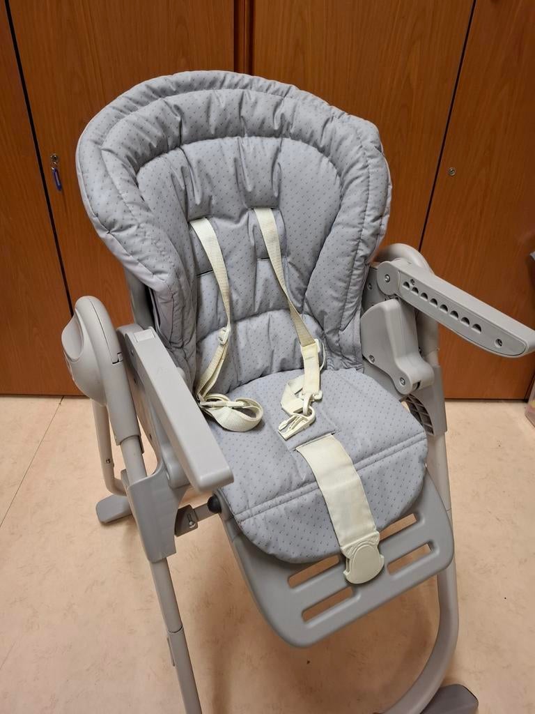 Eetstoel Chicco met verkleinkussen, Kinderen en Baby's, Wipstoeltjes, Ophalen