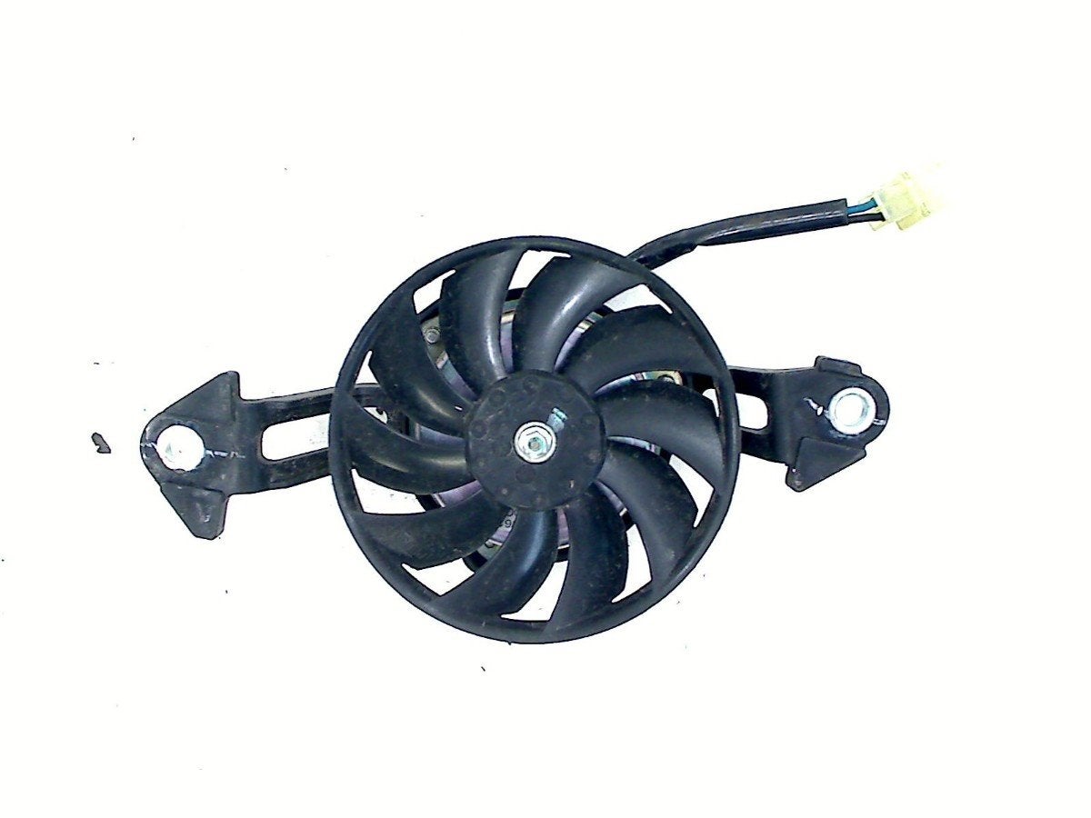 VENTILATOR Yamaha YZF R125 2014-2016 (YZF-R125 YZFR125), Dhr. S. di Majo, Gebruikt, Info@cama-motorparts.nl, P.J. Troelstraweg 8 8
3144 CX  MAASSLUIS, NL