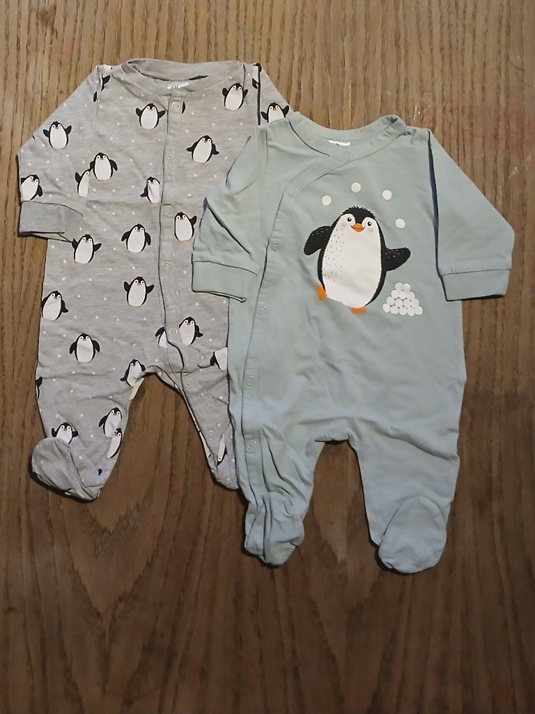 H&M Set van 2 Pyjama's / Kruippakjes Pinguïn (Maat 56), Nacht- of Onderkleding, Gebruikt, Jongetje of Meisje, H&M