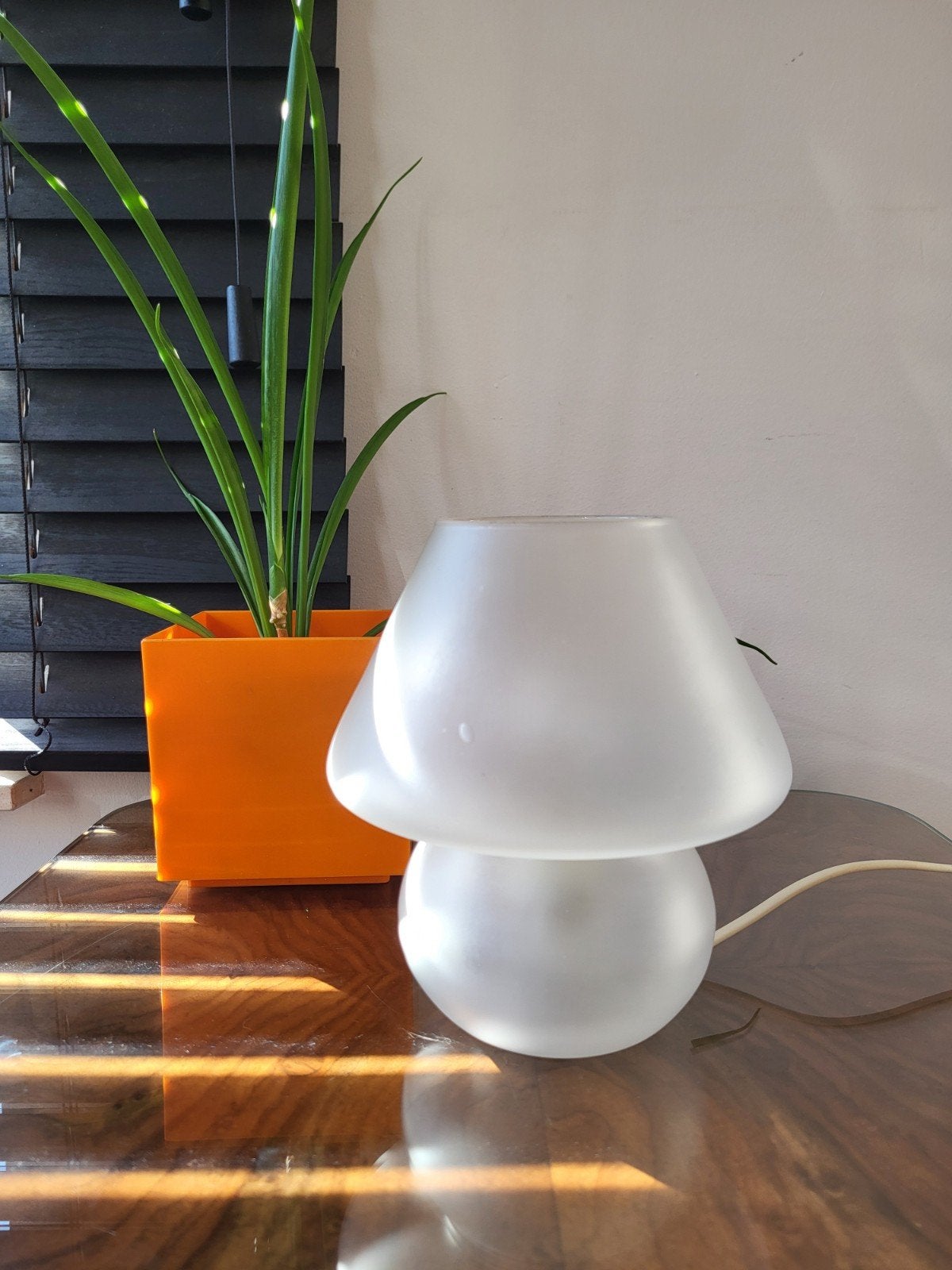 vintage mushroom lampje opaline glas, Huis en Inrichting, Ophalen of Verzenden, Glas, Vintage