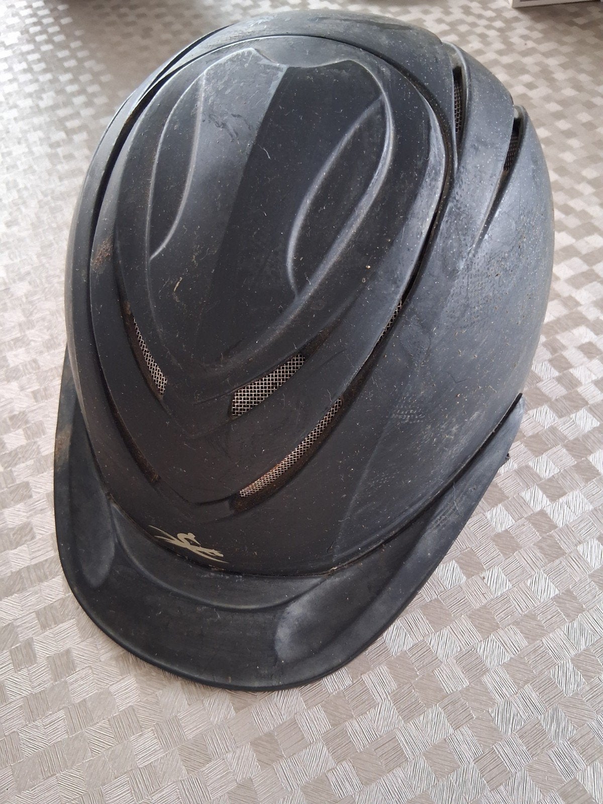 Tok Equitheme  zwart Medium 55- 58
Equi-theme

Equi-theme, Dieren en Toebehoren, Paarden en Pony's | Beschermers, Overige typen