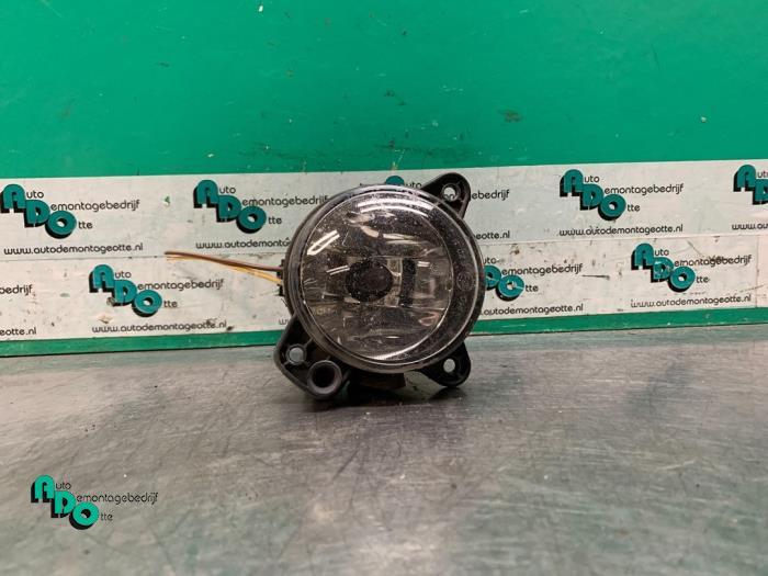 Feu antibrouillard avant droit d'un Volkswagen Polo (Polo 01, Volkswagen, -, 3 mois de garantie, Utilisé