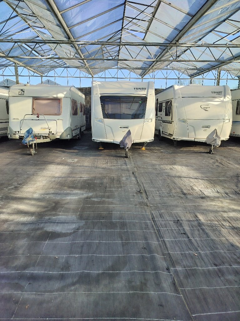 Stalling caravan, Caravans en Kamperen, Caravanopslag