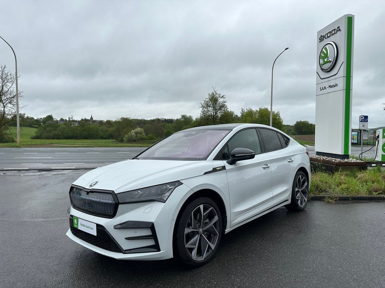 Skoda Suv Enyaq CoupÃ RS vRS 82 kWh 220 kW 1Â gearbox 4x4, Auto's, Automaat, Wit, Elektrisch, SUV of Terreinwagen