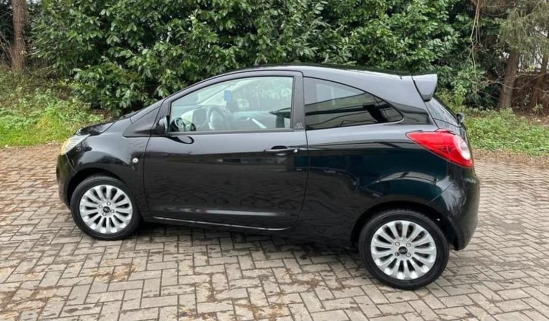 Ford ka 2012 benzine, Auto's, Ford, Euro 5, Zwart, Ka, Zwart