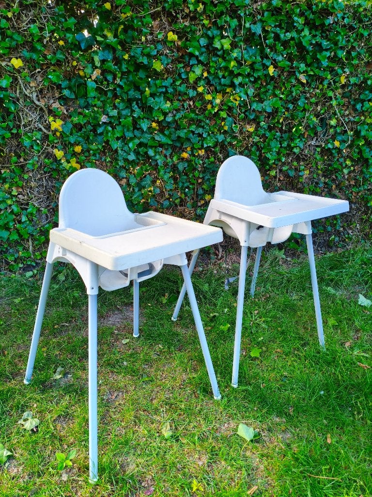 Kinderstoel ikea 2 stuks 10 euro voor de 2 samen, Ophalen, Gebruikt, Gordel(s)