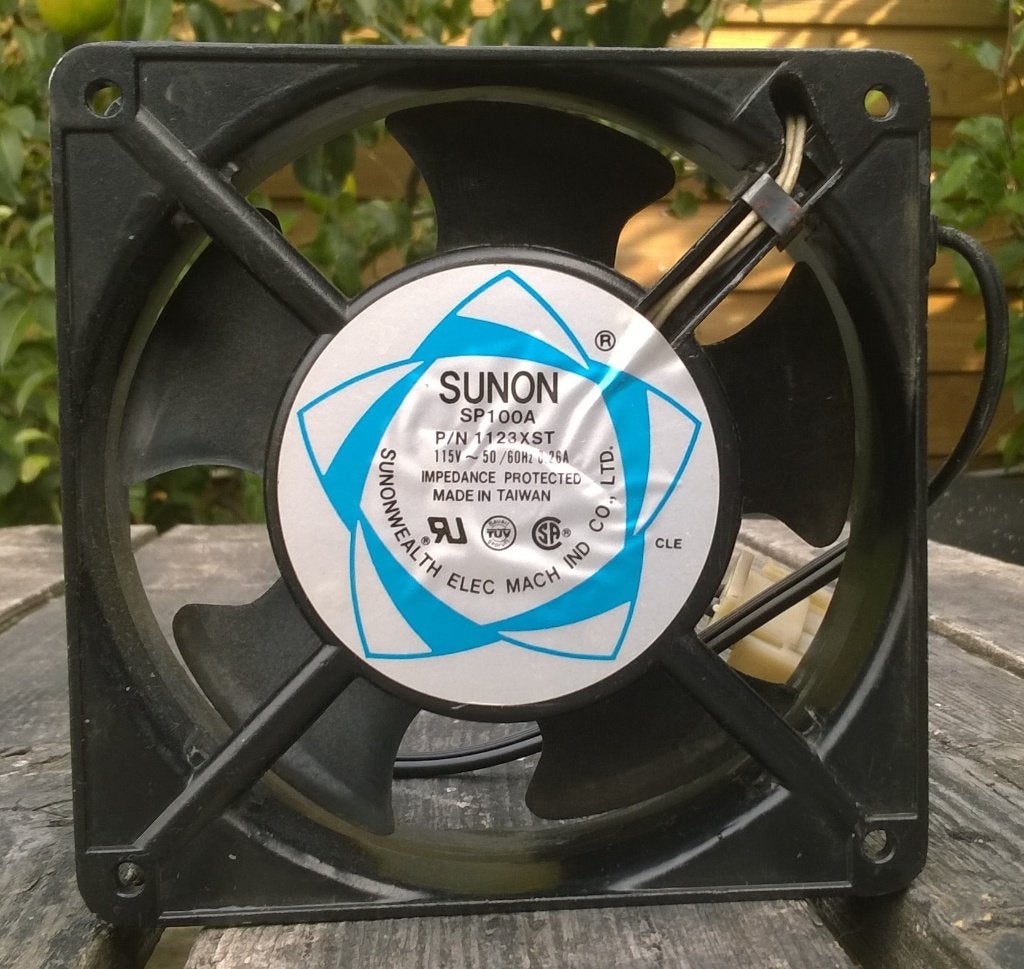 Ventilator 115 Volt, 120 x 120 x 40 mm, Hobby en Vrije tijd, Elektronica-componenten, Ophalen of Verzenden, Gebruikt
