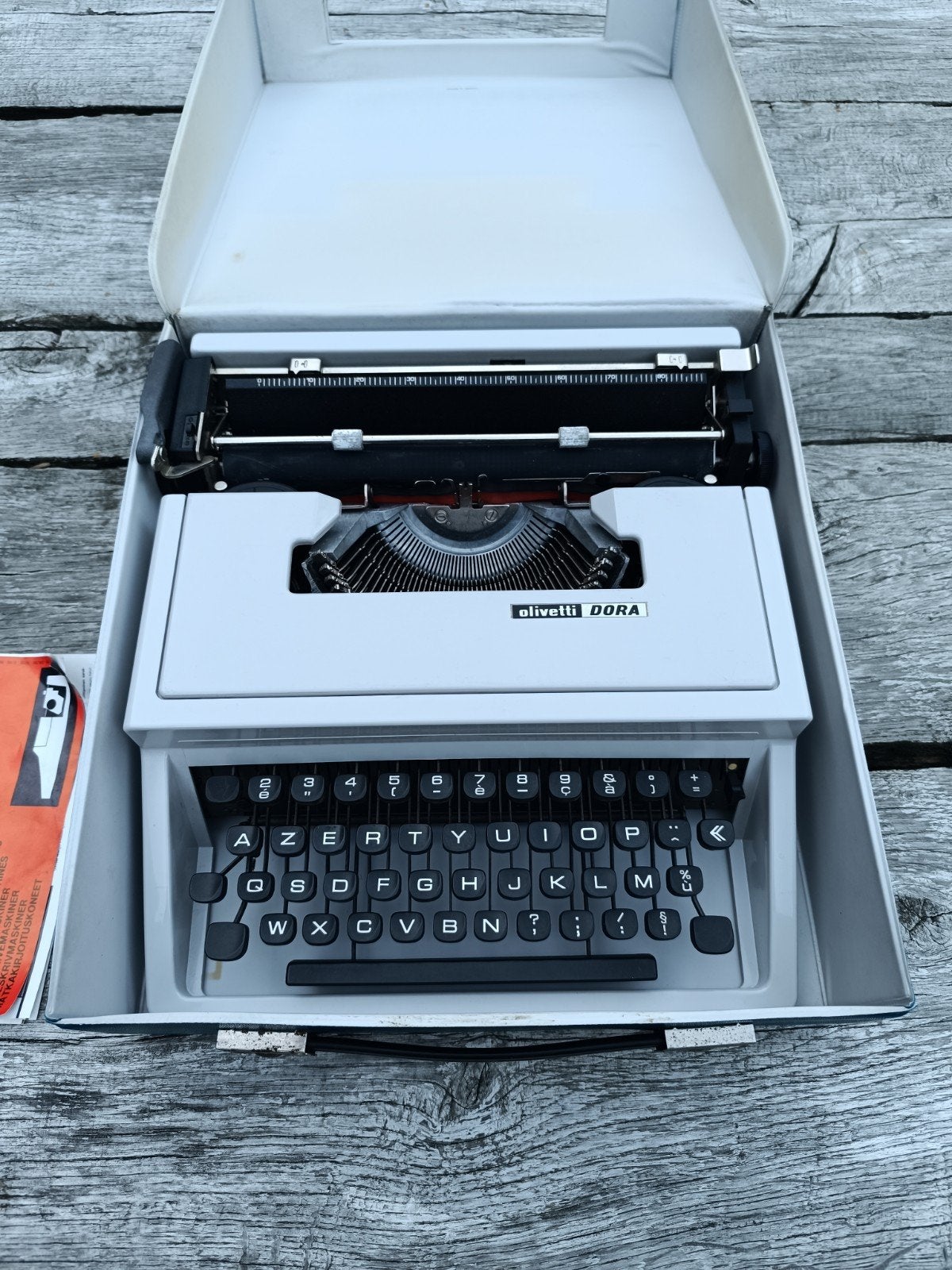 typemachine Olivetti Dora, Diversen, Typemachines, Ophalen of Verzenden