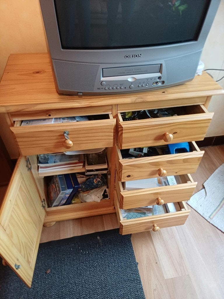 Petit meuble de rangement en pin, Maison & Meubles, Enlèvement, Comme neuf