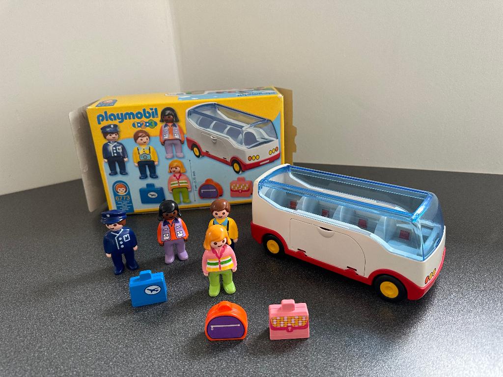 Playmobil 6773 reisbus + 4 personages + accessoires, Ophalen of Verzenden, Gebruikt, Complete set