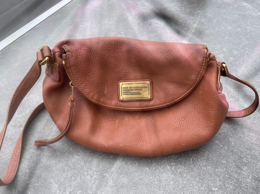 Marc Jacobs crossbody handtas, Handtassen en Accessoires, Tassen | Damestassen, Ophalen of Verzenden, Gebruikt, Beige, Handtas