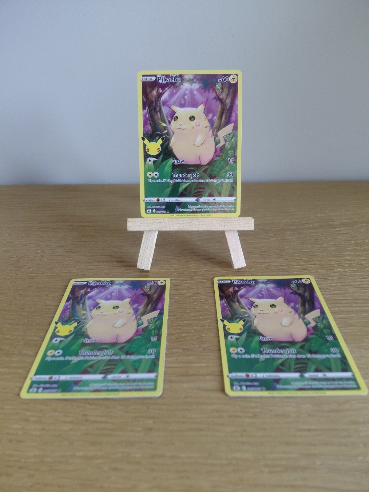 pokémon kaart pikachu, Ophalen of Verzenden, Gebruikt, Losse kaart