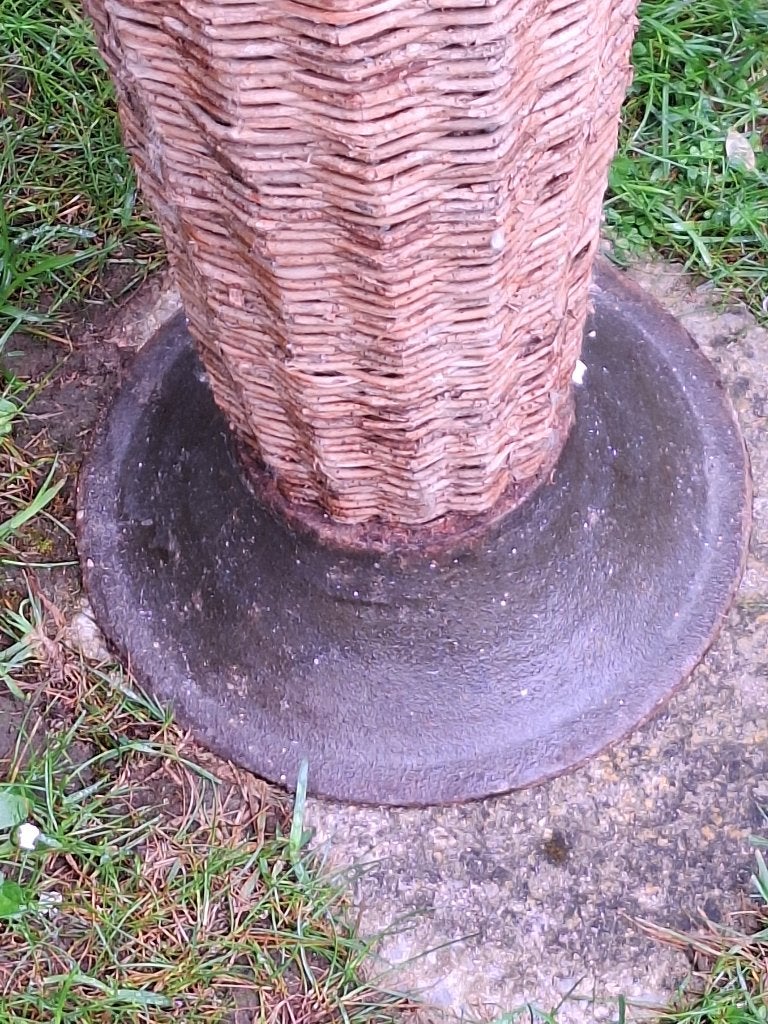 Hoge kegelvormige geweven rieten plantenbak - Boheemse stijl, Tuin en Terras, Ophalen, Zo goed als nieuw, Overige materialen, Binnen