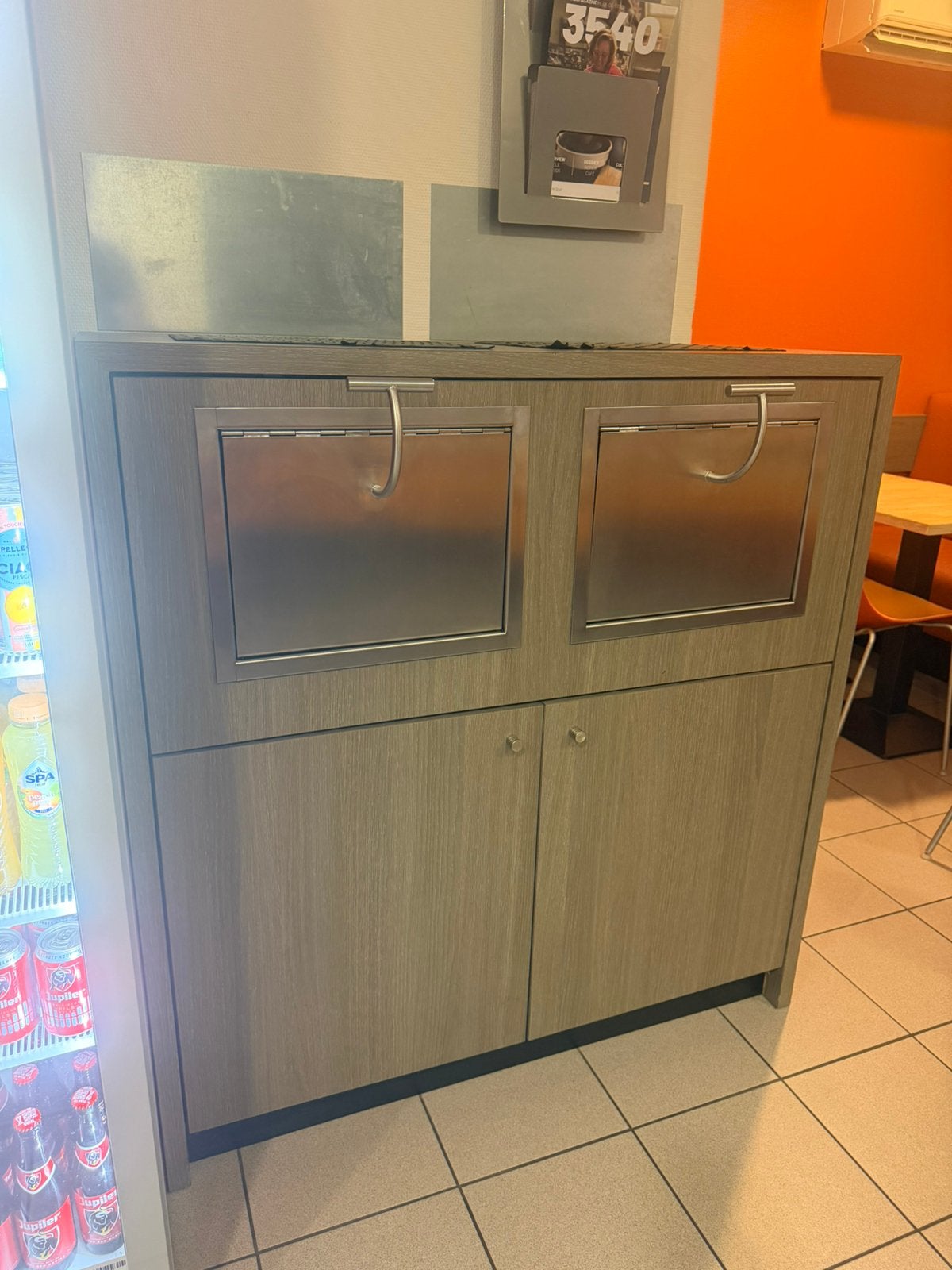 eProfessionele dubbele horecavuilbak met inox kleppen, Ophalen