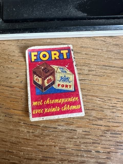 luciferdoos etiket label Fort met chromopunten, Gebruikt, Fort, Luciferdoosjes of -merken, Info@foeertcr.pt