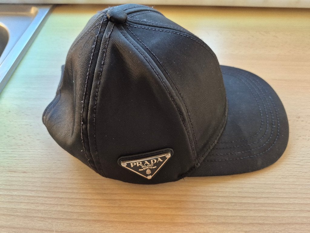 Casquette de baseball Pet Prada en nylon recyclé noire, Vêtements | Hommes, Chapeaux & Casquettes, Enlèvement ou Envoi, Casquette