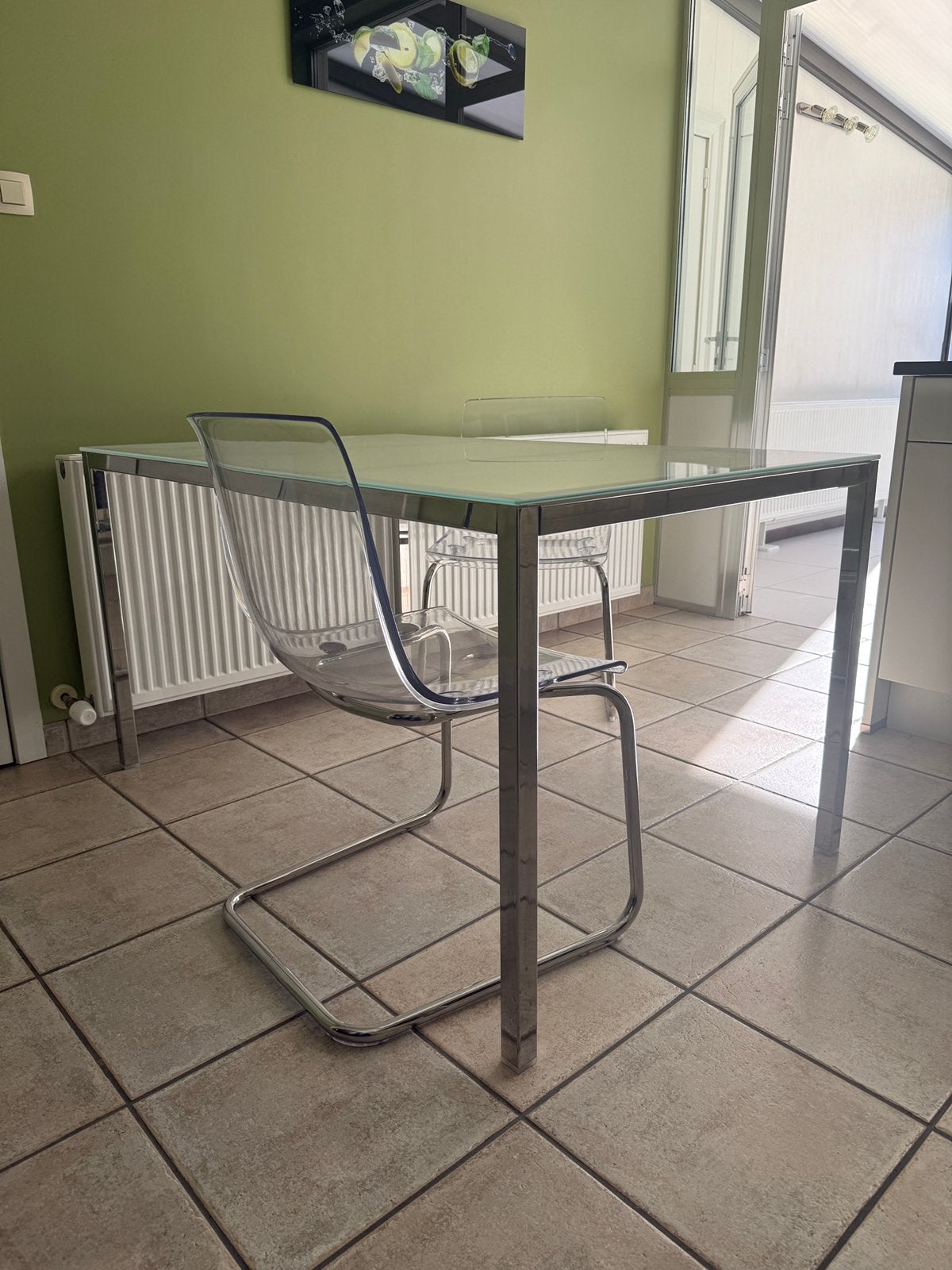 Glazen tafel met 2 stoelen, 100 à 150 cm, Quatre personnes, Comme neuf, Enlèvement