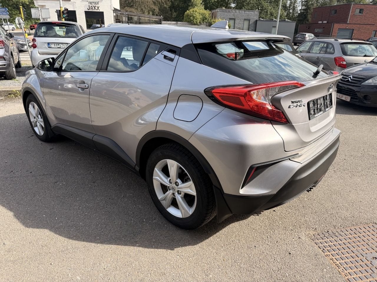 Toyota C-HR Hybrid 1.8i VVT-i C-Enter E-CVT AUTOMAAT GARANTI, Autos, Cuir, Argent ou Gris, Achat, Euro 6