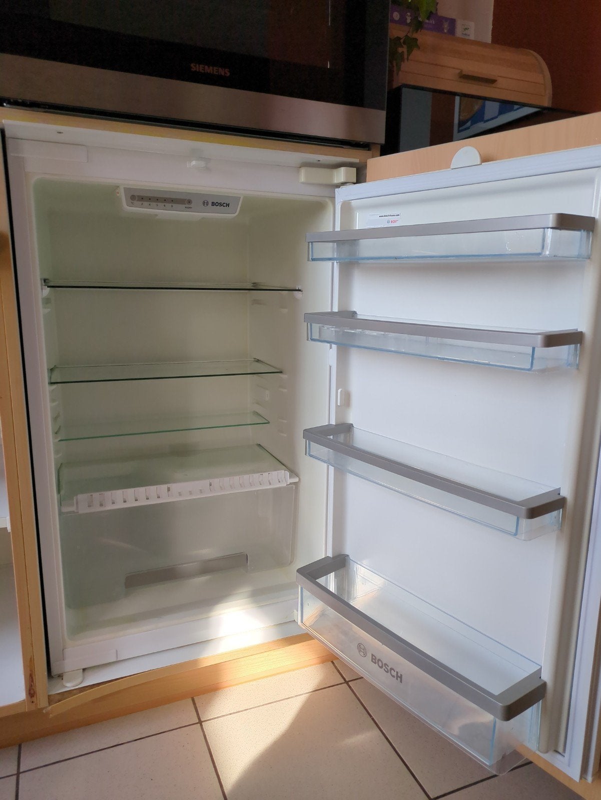 Frigo encastrable Bosch (KIR18A21) 153L, 85 à 120 cm, Sans bac à congélation, Enlèvement, Utilisé