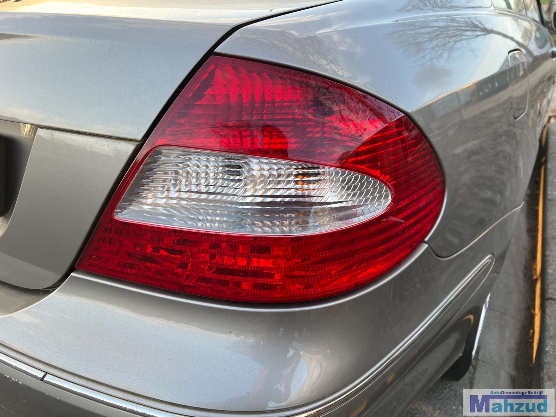 MERCEDES CLK W209 rechts achterlicht 2002-2009, Gebruikt, Mercedes-Benz AG, Mercedes-Benz, Mercedesstrasse 120
70372  Stuttgart, DE