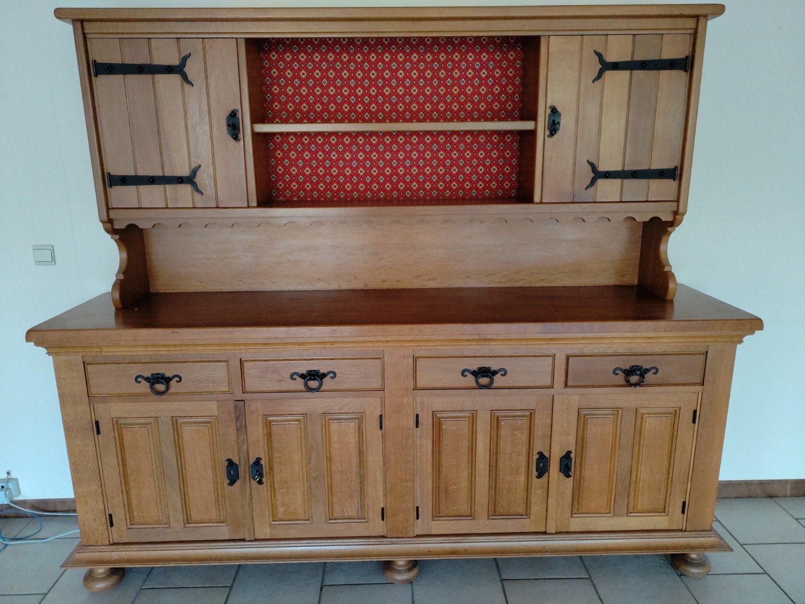 Vaisselier, Maison & Meubles, Armoires | Buffets, Avec tiroir(s), 200 cm ou plus, Comme neuf, Enlèvement