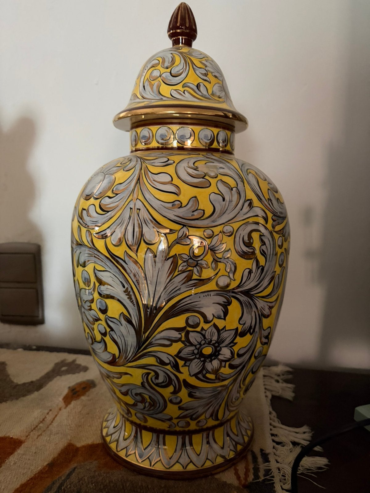 Grande potiche italienne en porcelaine 47,5 cm, Antiquités & Art, Enlèvement ou Envoi