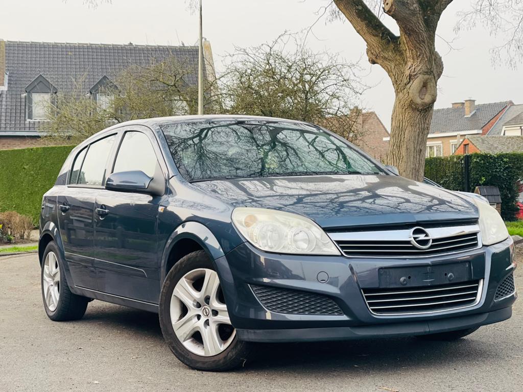 Opel Astra 1,4 benzine airco gekeurd met carpass, Autos, Opel, Argent ou Gris, Boîte manuelle, Cruise Control, 5 portes