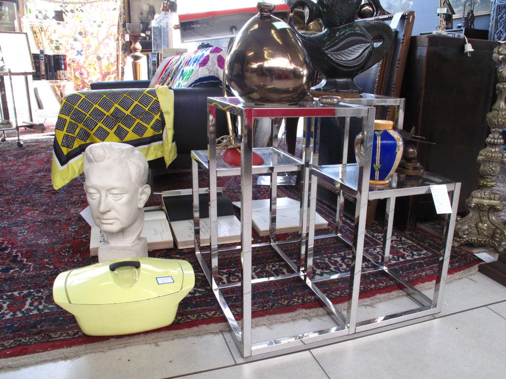 Etagère basse chrome vintage à deux niveaux, Antiquités & Art, Enlèvement