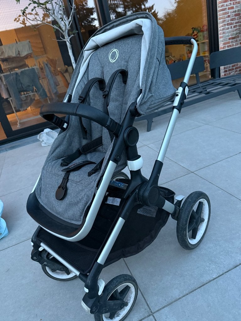Kinderwagen Bugaboo Fox 2 grijs, Enfants & Bébés, Bugaboo, Enlèvement, Utilisé, Poussette