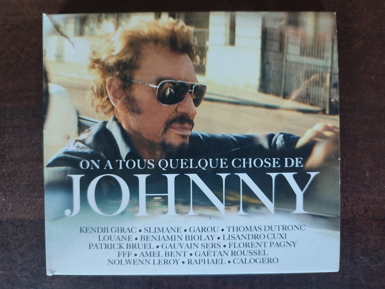 HOMMAGE À JOHNNY HALLYDAY - ON A TOUS QUELQUE CHOSE THE JOHN, Enlèvement ou Envoi, Comme neuf