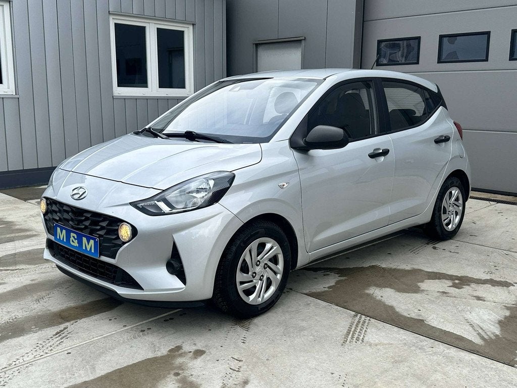 Hyundai i10 i10 1.1i Comfort * 12 M Garantie *, Autos, Argent ou Gris, Achat, Entreprise, 66 ch