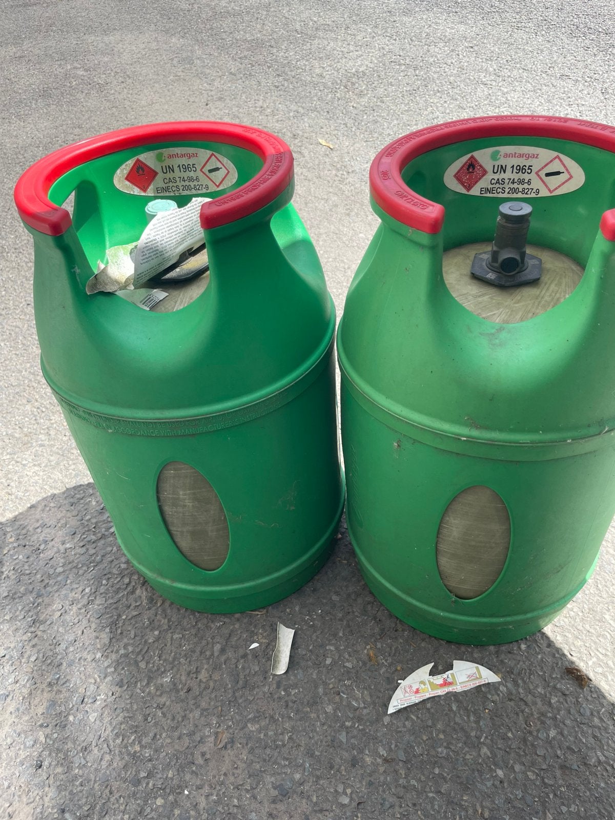 1volle en 1 lege gasfles 13kg 0476281125, Caravans en Kamperen, Kampeeraccessoires, Ophalen, Gebruikt