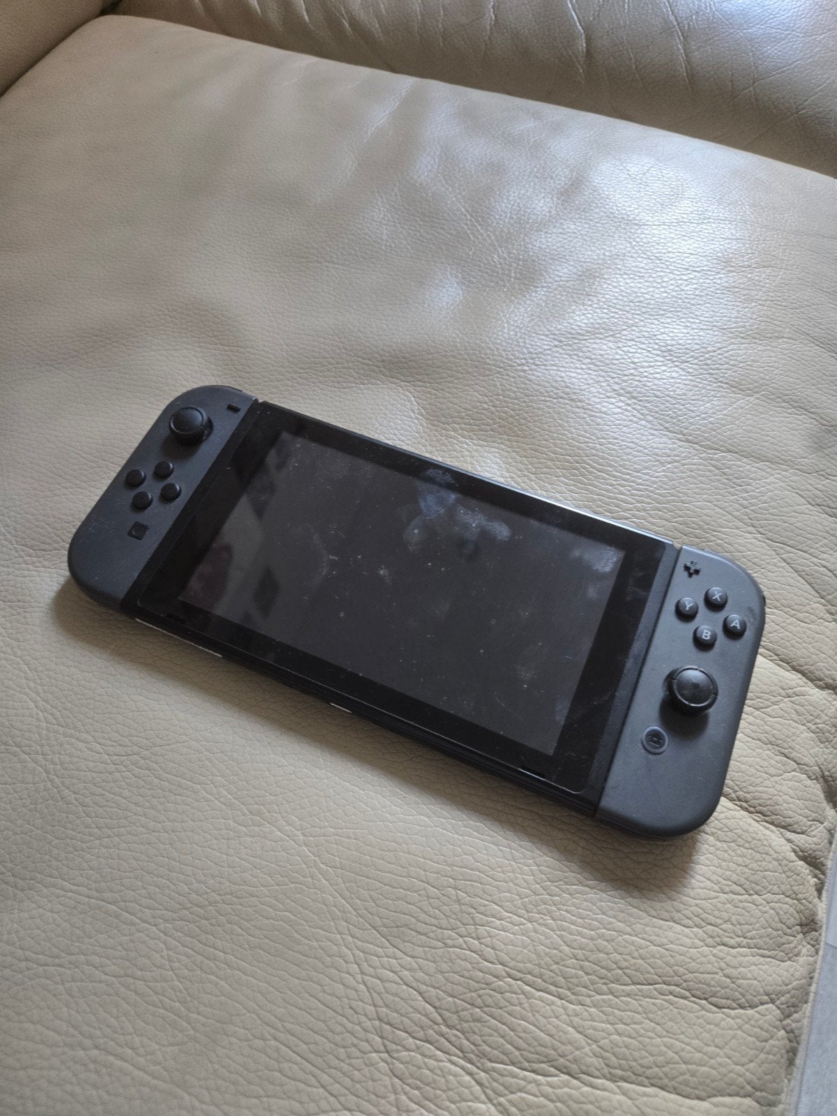 Nintendo switch amper gebruikt, Games en Spelcomputers, Spelcomputers | Nintendo Switch, Ophalen