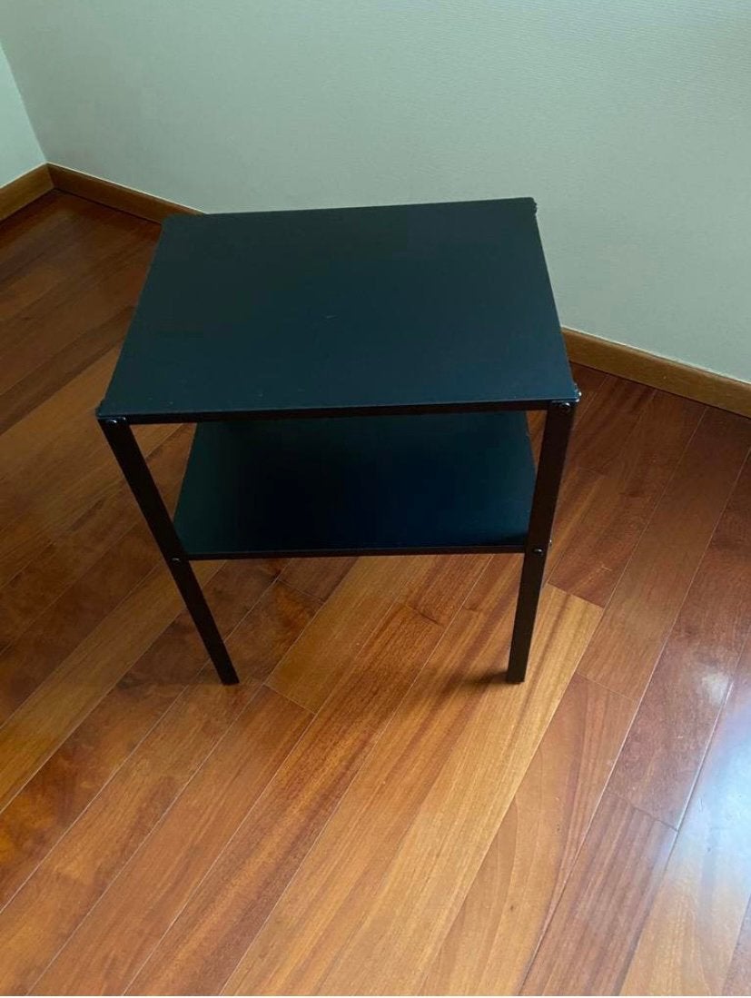 Table d'appoint/table de chevet, Enlèvement, Comme neuf