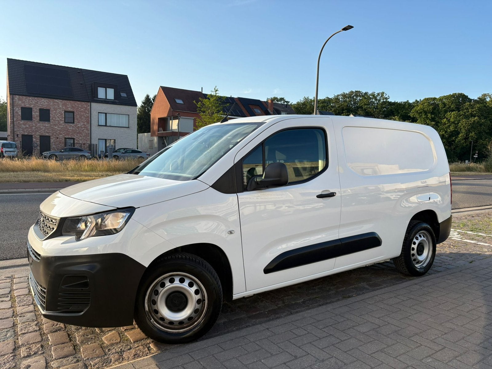 Peugeot Partner L2 | 12M Garantie | 86 Dkm | Benzine | 2019|, Auto's, Peugeot, Voorwielaandrijving, Testrit aan huis, Stof, 1199 cc