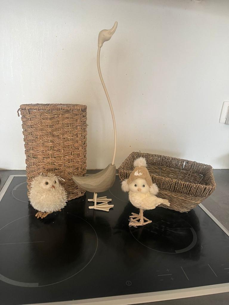 Leuke deco en mandjes, Huis en Inrichting, Ophalen, Mand, Zo goed als nieuw, Riet
