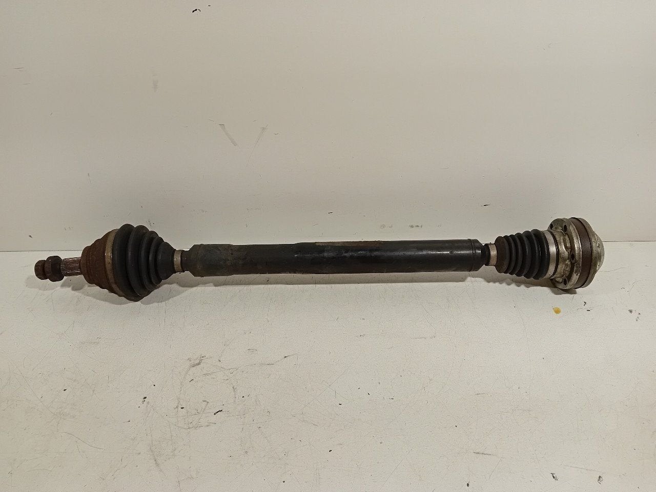 Aandrijfas rechts voor Seat Altea, Onderdelen@venauto.nl, Van der Ven Autorecycling B.V., Gebruikt, Ettenseweg 76, 4706 PB Roosendaal, The Netherlands
