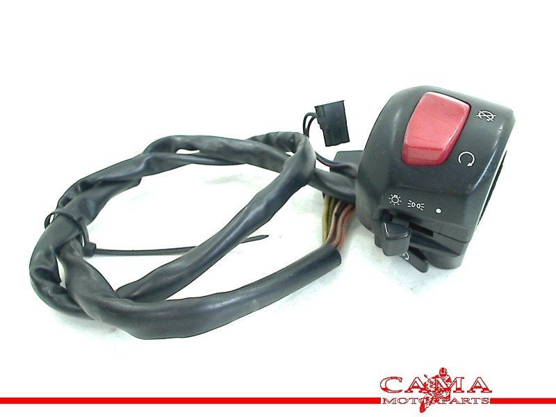 COMMUTATEUR DROIT GSX R 600 1997-2000 SRAD (GSXR 600), Dhr. S. di Majo, Utilisé, Info@cama-motorparts.nl, P.J. Troelstraweg 8 8
3144 CX  MAASSLUIS, NL