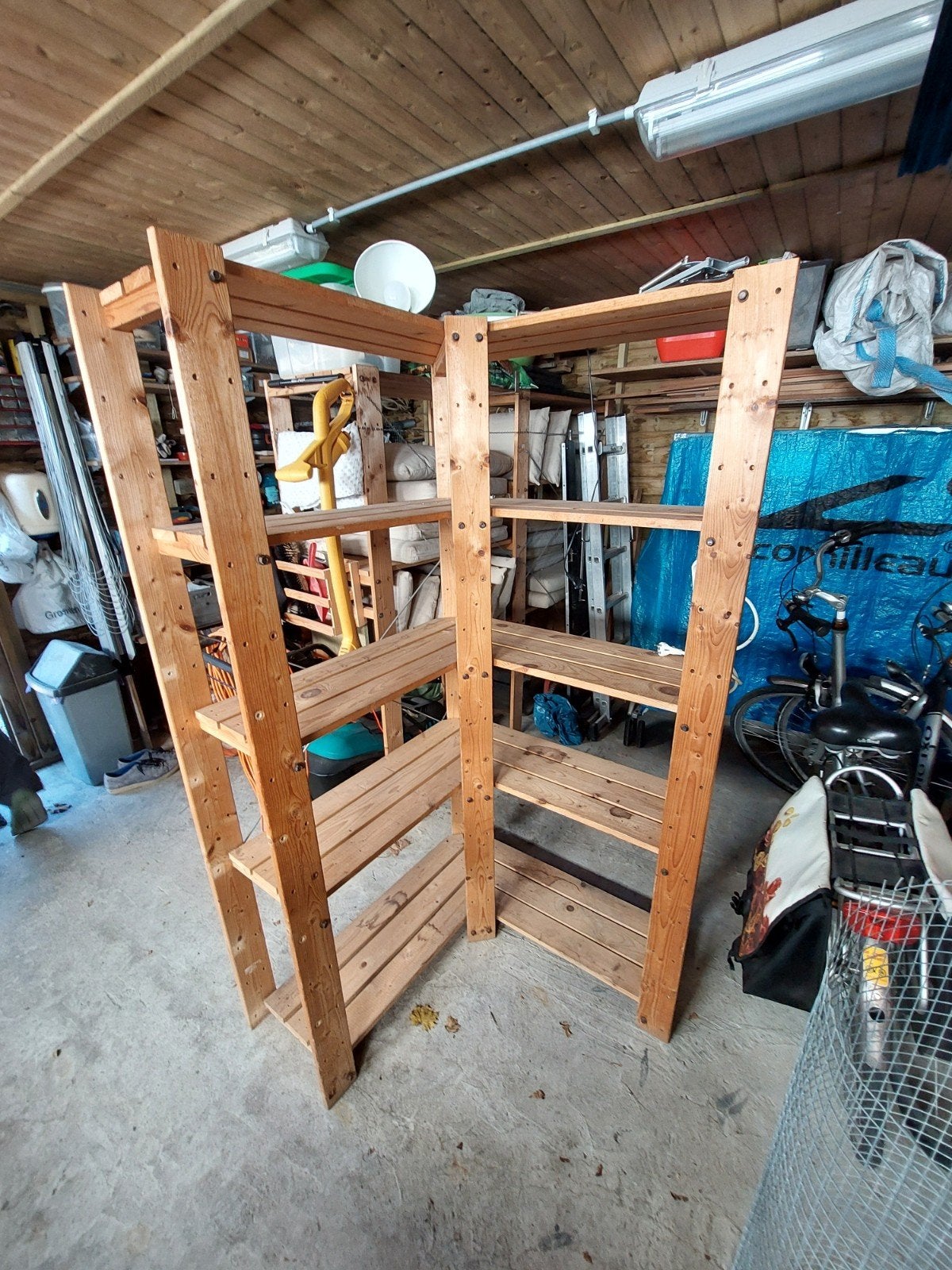 hoekrek hout met uitbreiding voor flessen en meer, Ophalen, Gebruikt