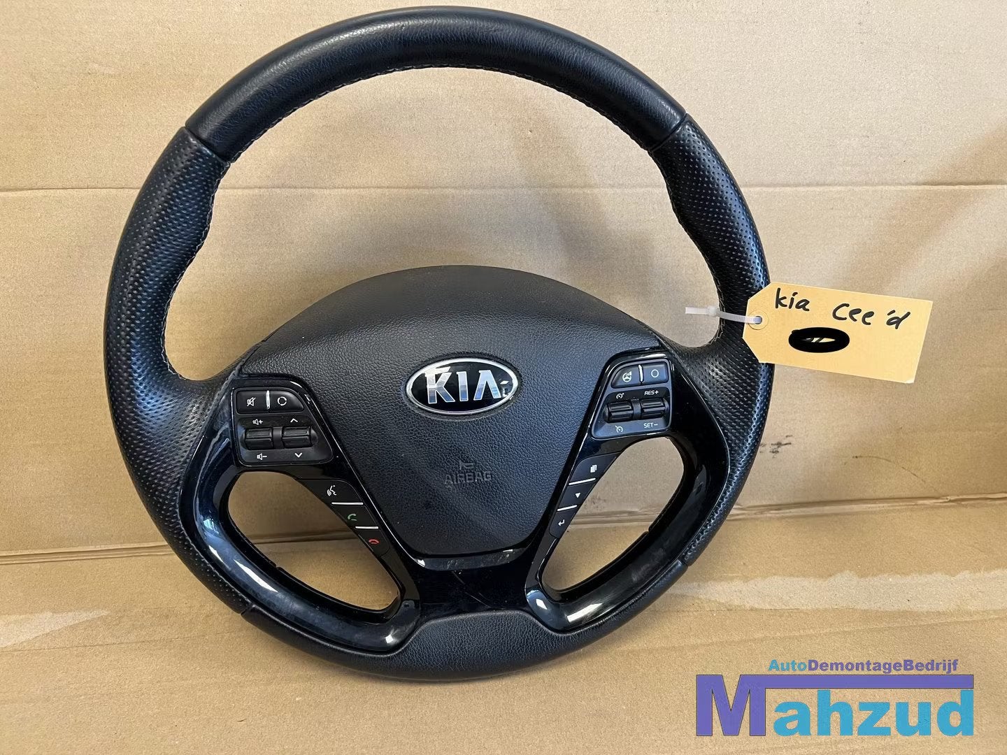 KIA CEE'D CEED JDB5 Stuurwiel stuur met airbag 2012-2018, Heolleung-ro 12
06797  Seoul, Info@kia.com, Kia Corporation, Gebruikt